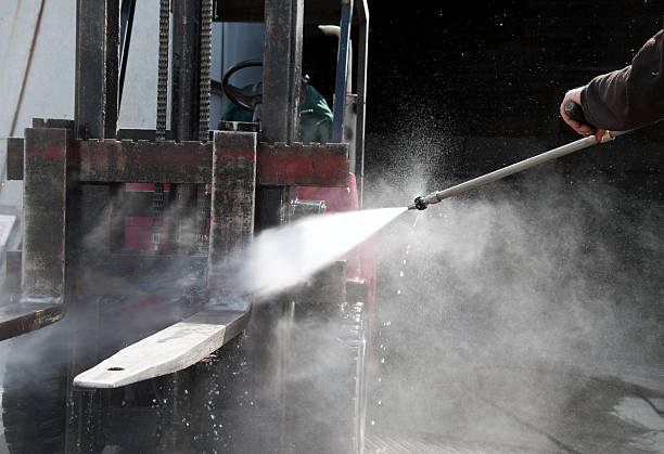 Why Choose Our Certified Pressure Washing Experts for Your Project Needs in Plain City, OH?